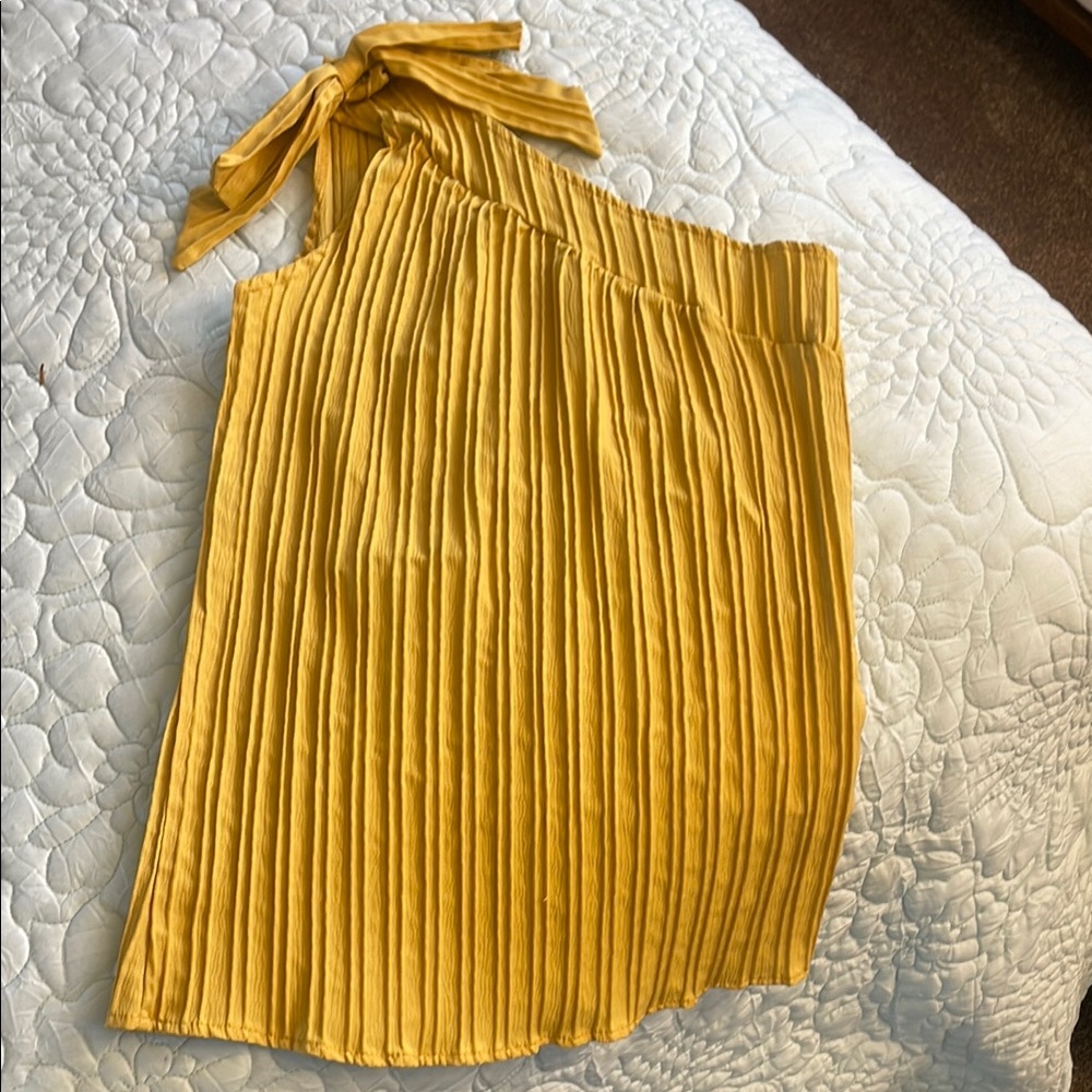 Yellow Pleated One-Shoulder Tank Top